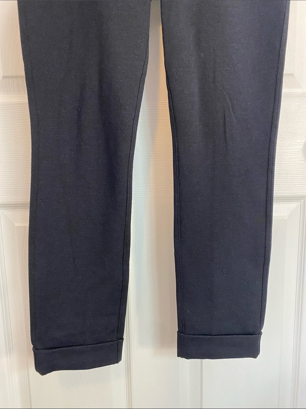 Kit and Ace Black Pull-On Ponte Cuffed Ankle Pants Quiet Luxury Size 6 - Picture 4 of 16